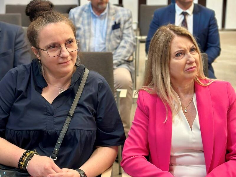 Zdjęcie prezentujące - Naukowcy, samorządowcy, praktycy w Akademii Piotrkowskiej